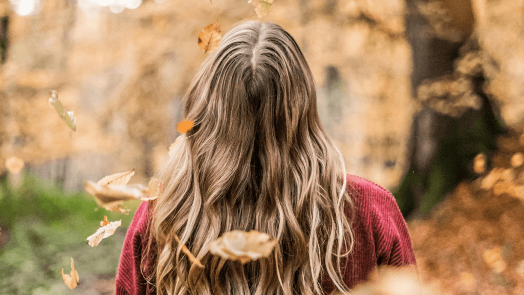 outono é uma estação que exige cuidados especiais com o cabelo.